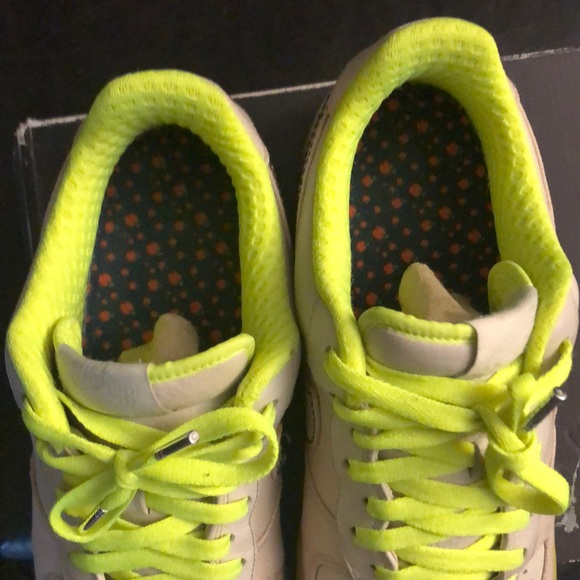 Nike Air Force One. Size 10.5, Lightly Worn - Picture 2 of 5